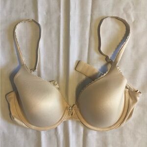 Victoria Secret body by Victoria Lind perfect converage ,size 32D